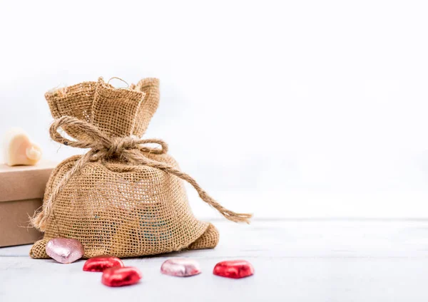 Zblízka Záběr Čokoládové Bonbóny Tvaru Srdce Valentines Koncept — Stock fotografie