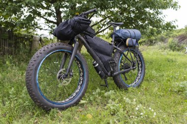 fatbike bikepacking ve drybag ile