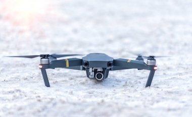 Quadrocopter çıkarmaya hazırlanıyor