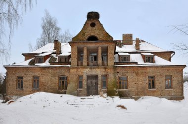 Beyaz Rusya köyde eski Simgesel Yapı