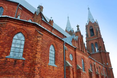 Gotik kırmızı tuğla Kilisesi