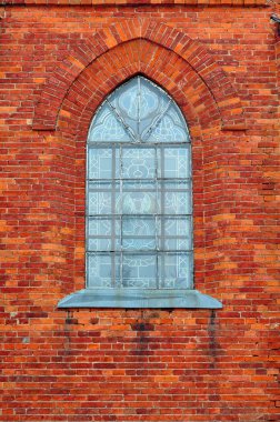 Gotik kemerli pencere