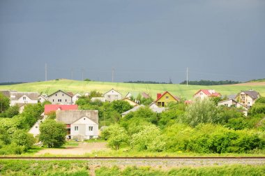 Yaz aylarında kırsal manzara