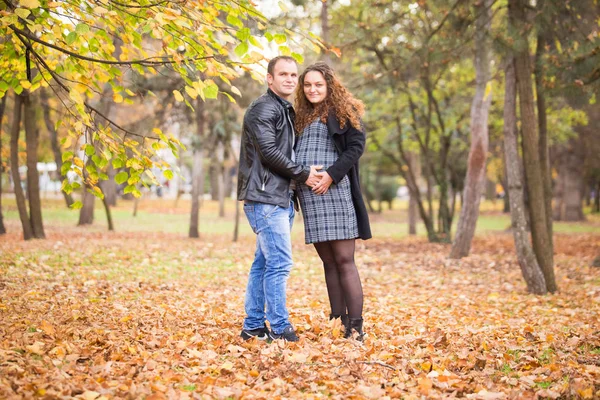 Happy Pregnant Couple Autumn Background — 图库照片