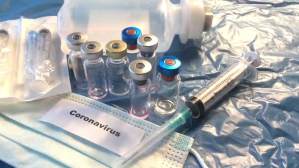 Vacinas Contra Coronavírus Garrafas Fundo Médico — Vídeo de Stock