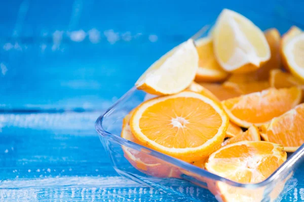 Цитрусові Фрукти Апельсин Лимони Синьому Фоні — стокове фото