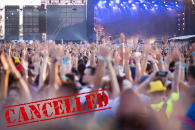 Coronavirus konser kalabalığı nedeniyle iptal edildi