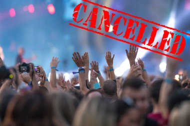 Coronavirus konser kalabalığı nedeniyle iptal edildi