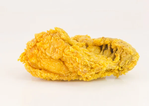 Asa de frango frito isolado em branco — Fotografia de Stock