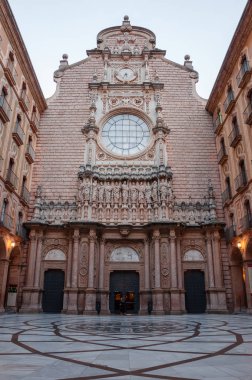 Montserrat Manastırı dış giriş,