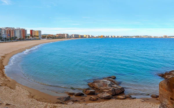 Panoramiczny widok z brzegu Morza Śródziemnego. Hiszpania. Costa Brava. — Zdjęcie stockowe