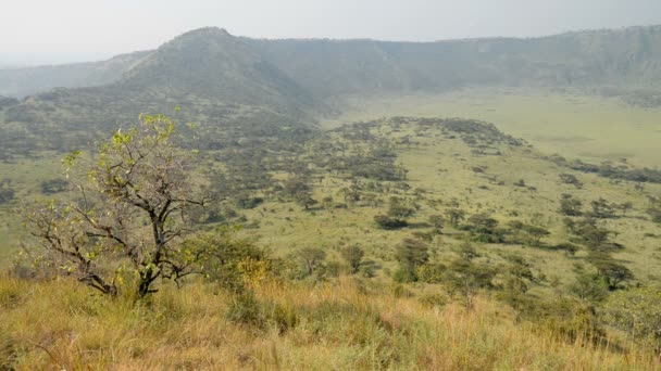 Katwe Explosión con el rastro de cráteres — Vídeo de stock
