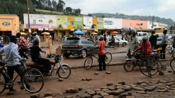 Straatbeeld in de Kabale, Oeganda — Stockvideo