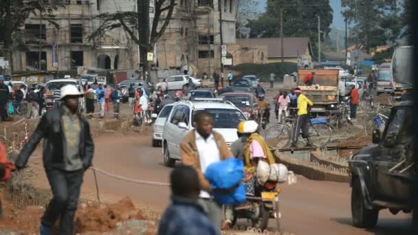 Street scene in the Kabale, Uganda — Stock Video