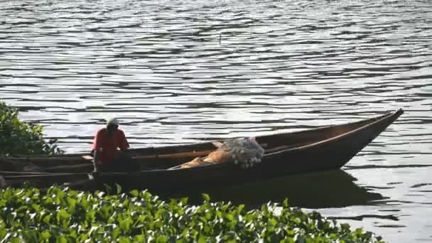나 일 강의 배 지역 어 부 — 비디오