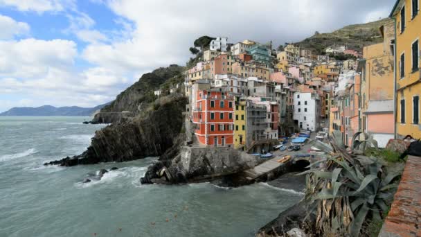 Riomaggiore Liguria Cinque Terre bölgesinde — Stok video