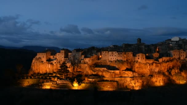 Dorf Pitigliano in der Toskana — Stockvideo