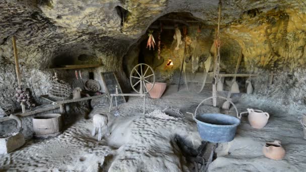 Interior de La Roque Saint Christophe — Vídeo de stock