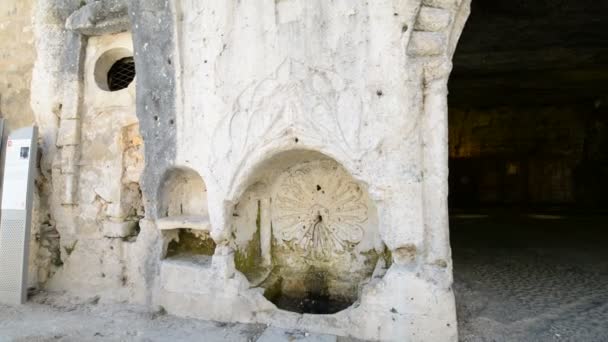 Intérieur de la Roque Saint Christophe — Video