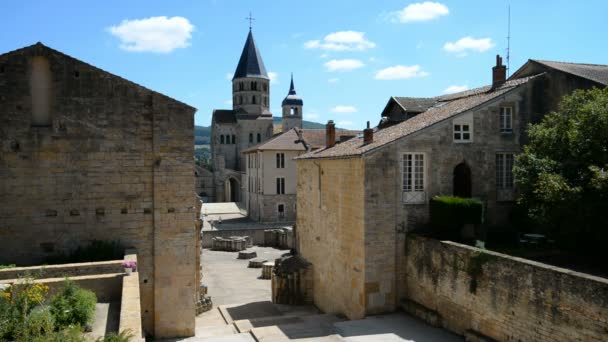 Iglesia románica Cluny en Francia — Vídeo de stock