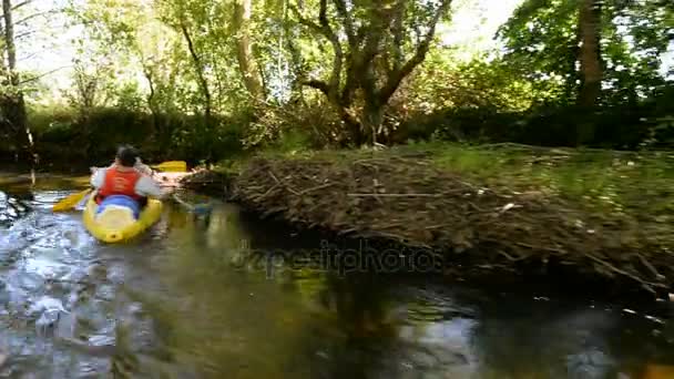 Boat trip on the river La Dronne — Stock Video