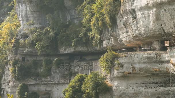 La Roque Saint Christophe la ciudad fortificada en el acantilado — Vídeos de Stock
