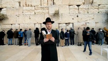 Western önünde dua Yahudilerin Kudüs'te duvar