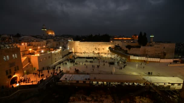 Muralla occidental en la ciudad vieja de Jerusalén — Vídeo de stock