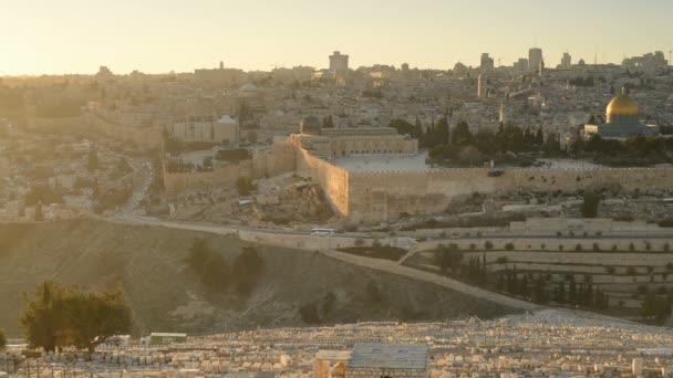 Cúpula da Rocha vista do Monte das Oliveiras em Jerusalém — Vídeo de Stock