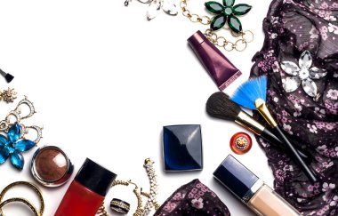 Kadınlar için parlak moda aksesuarları