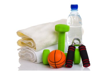 fitness ekipmanları beyazda izole edildi