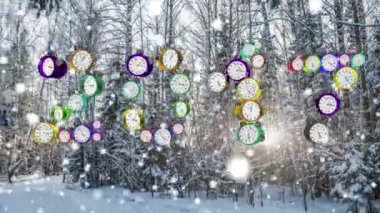 Cinemagraph, 1080p, düşen kar kış ormanın içinde döngü