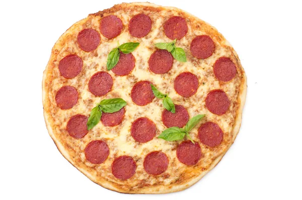 pepperoni pizza, beyaz zemin üzerine izole
