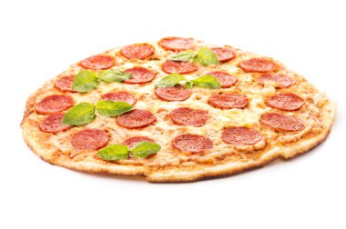 pepperoni pizza, beyaz zemin üzerine izole