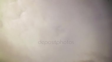 Gri bulutlu bulutlar Timelapse