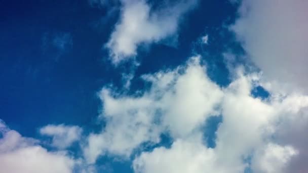 4k Taym laps daytime sky with fluffy clouds — Stock Video