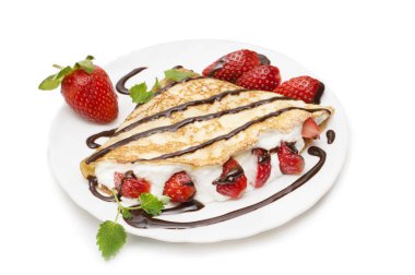 çikolata ve çilek ile krep