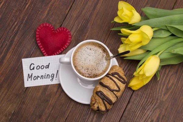 Cup of coffee, red heart and Good morning massage — Stock Photo, Image
