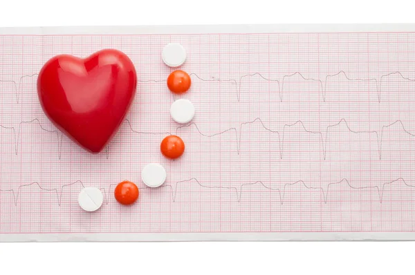 ハート型赤心電図 — ストック写真