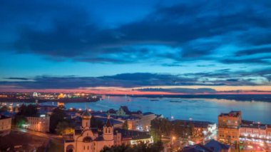 Nijniy Novgorod ok, Oka ve Volga, izdiham Oka Nehri'nin ağız zaman süresi geçerse akşam