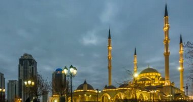 Bir görünümünü Akhmad Kadırov, Grozny city, Rusya Federasyonu Çeçen Cumhuriyeti başkenti Camii,