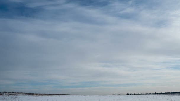 Mouvement simultané de nuages de différents niveaux, laps de temps, boucle vidéo — Video