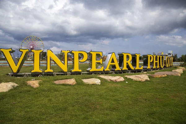 Vinpearl Phu Quoc resort hoş geldiniz kapısı