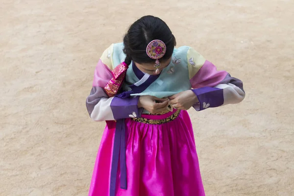 Hanbok Gyeongbokgung, Koreli kız