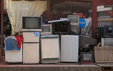 Eski buzdolabı ve tv ayarlar Satılık