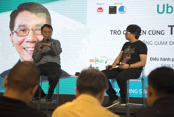 Туан Фам на ток-шоу
