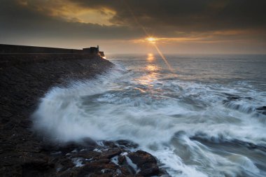 Porthcawl güneş doğarken