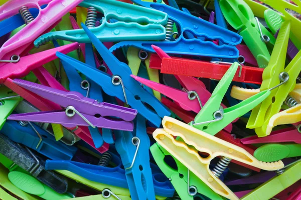 plastik mandalları giysiler