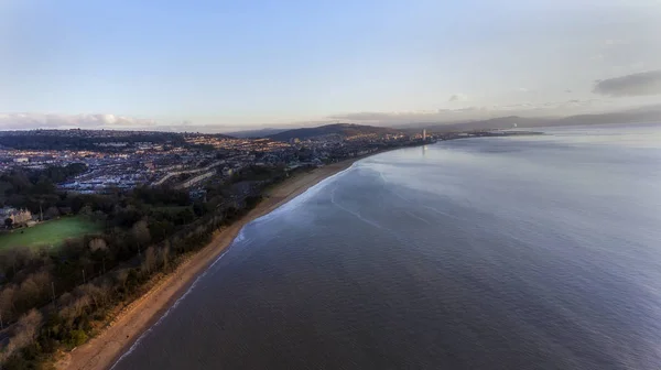 Redakcja Swansea Wielka Brytania Lutego 2018 Wysoka Fala Zatoce Swansea — Zdjęcie stockowe
