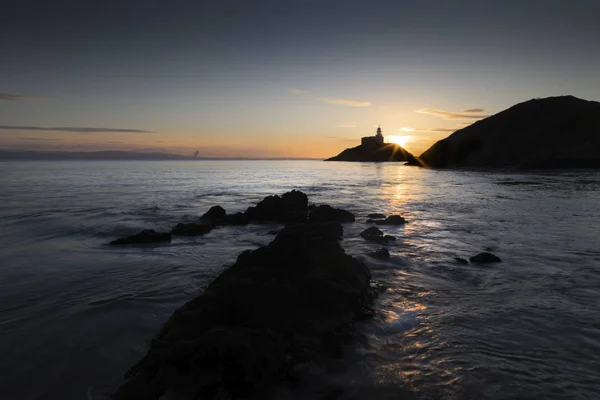 Dawn Blue Hour Faro Mumbles Swansea Galles Del Sud Regno — Foto Stock